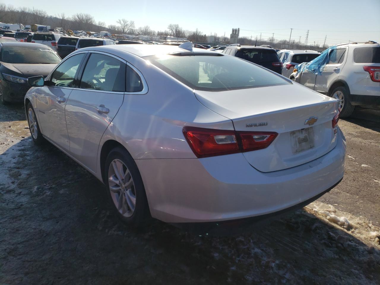 Photo 3 from auction – 2017 CHEVROLET MALIBU LT with VIN 1G1ZE5ST6HF237722