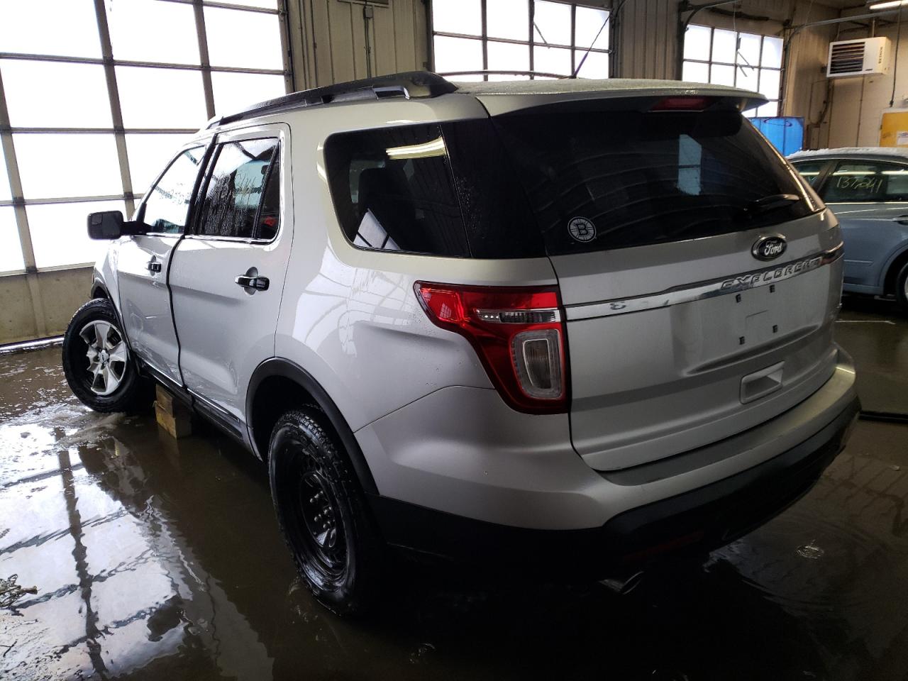 Photo 3 from auction – 2013 FORD EXPLORER with VIN 1FM5K8B80DGB21556