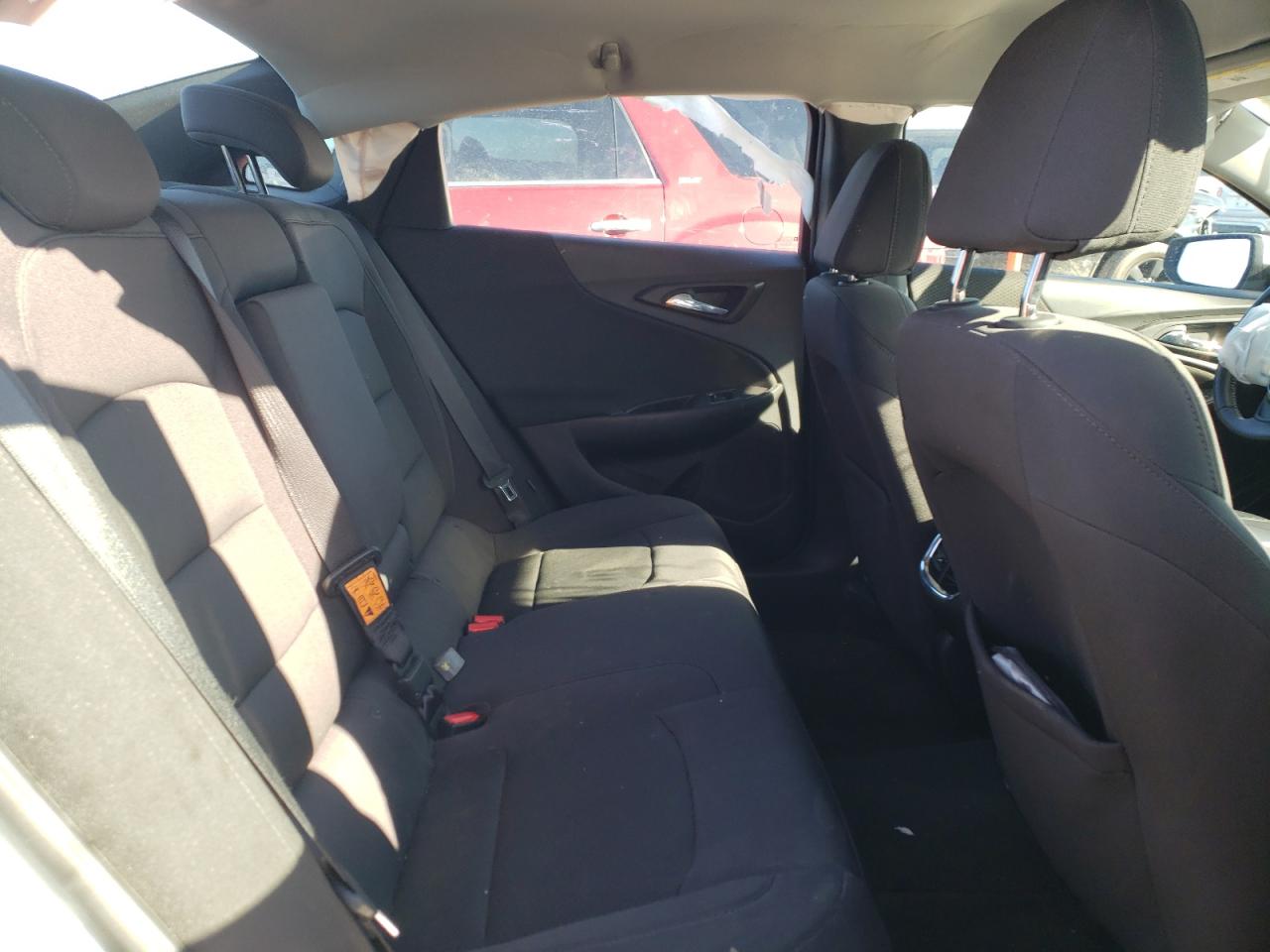 Photo 6 from auction – 2017 CHEVROLET MALIBU LT with VIN 1G1ZE5ST6HF237722