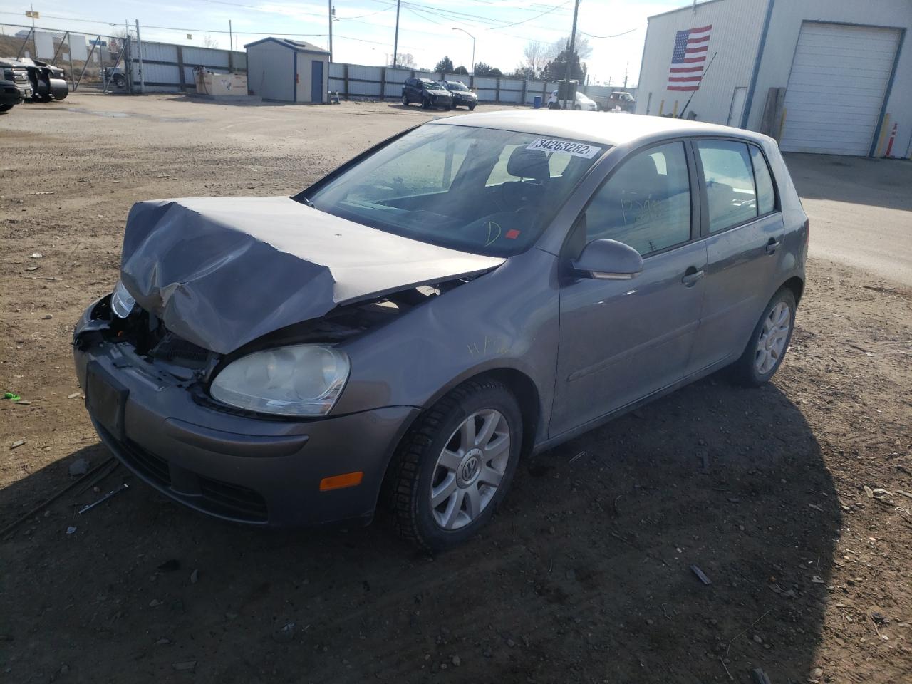 Photo 2 from auction – 2007 VOLKSWAGEN RABBIT with VIN WVWDS71K27W256801
