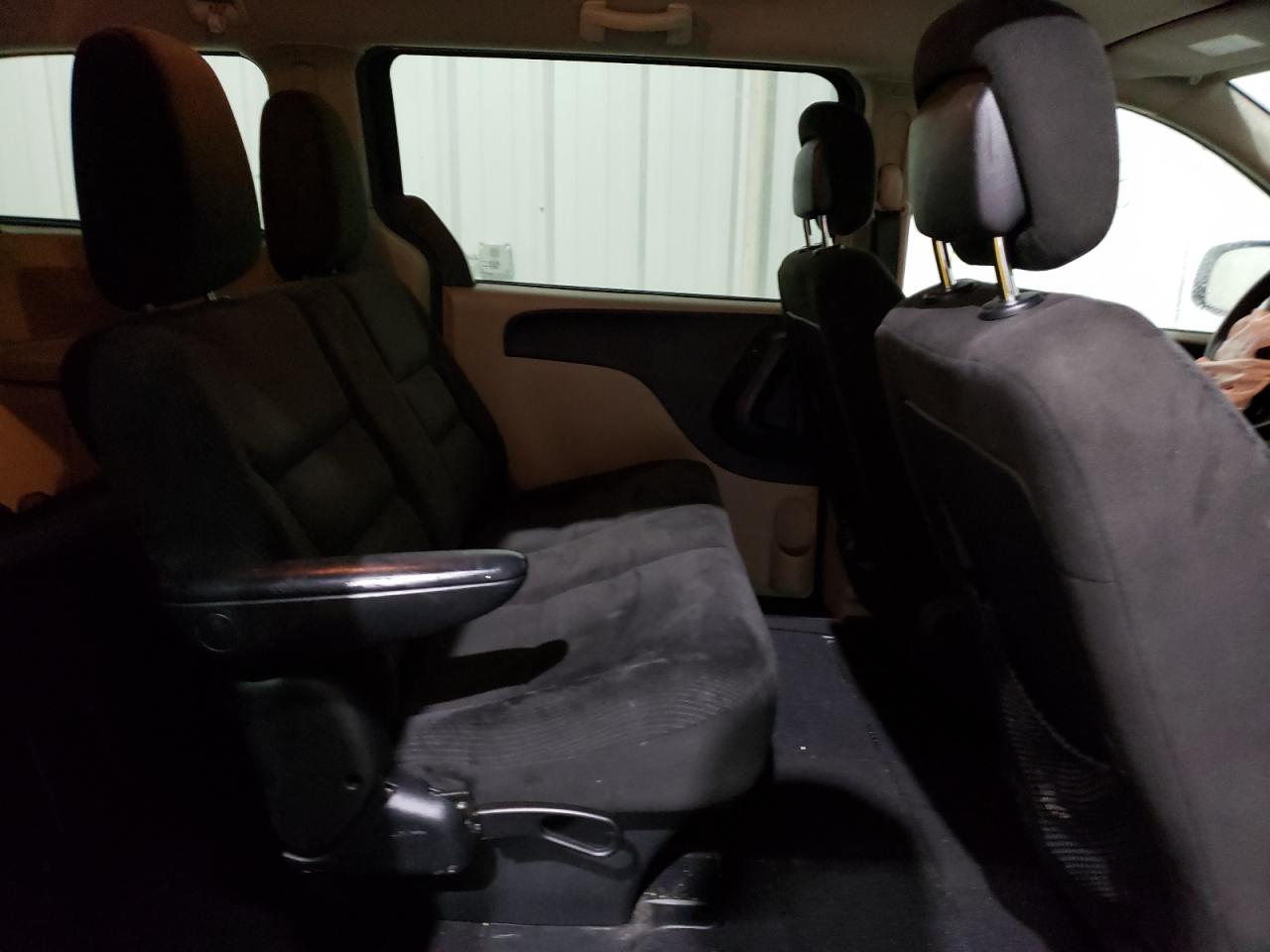 Photo 6 from auction – 2017 DODGE GRAND CARA with VIN 2C4RDGBG8HR652042