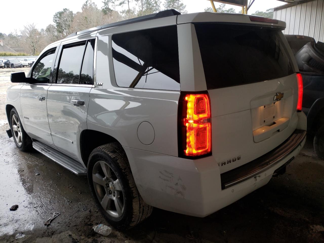 Photo 3 from auction – 2015 CHEVROLET TAHOE C150 with VIN 1GNSCCKC8FR274101