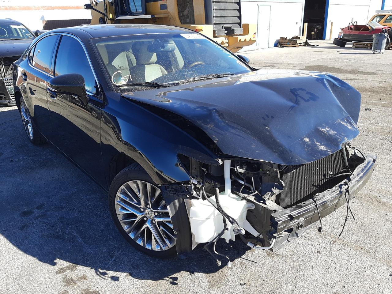 LEXUS ES 350 2015 with VIN JTHBK1GG4F2194362 - Photo from auction