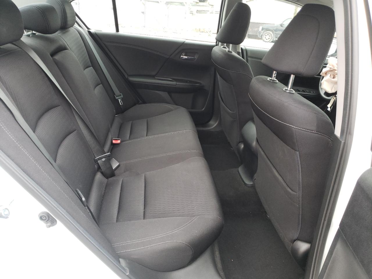 Photo 6 from auction – 2015 HONDA ACCORD SPO with VIN 1HGCR2F57FA228504