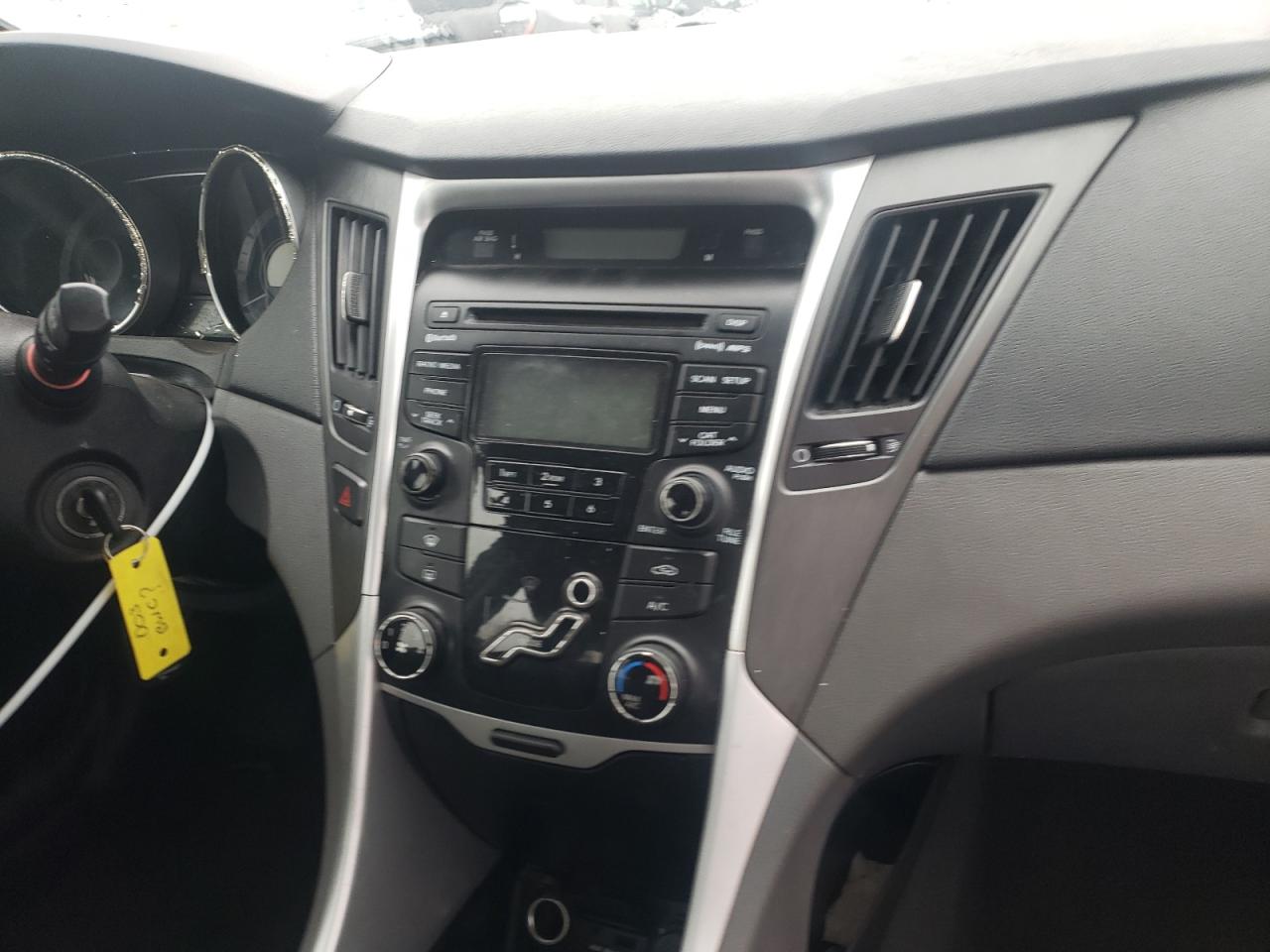 Photo 9 from auction – 2012 HYUNDAI SONATA GLS with VIN 5NPEB4AC5CH497733
