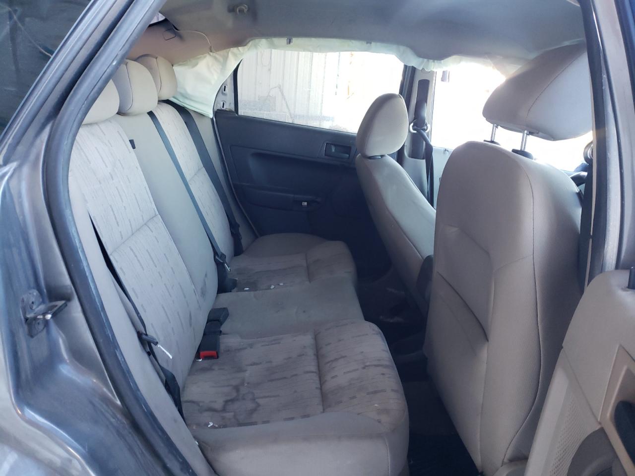 Photo 6 from auction – 2010 FORD FOCUS SE with VIN 1FAHP3FNXAW299486