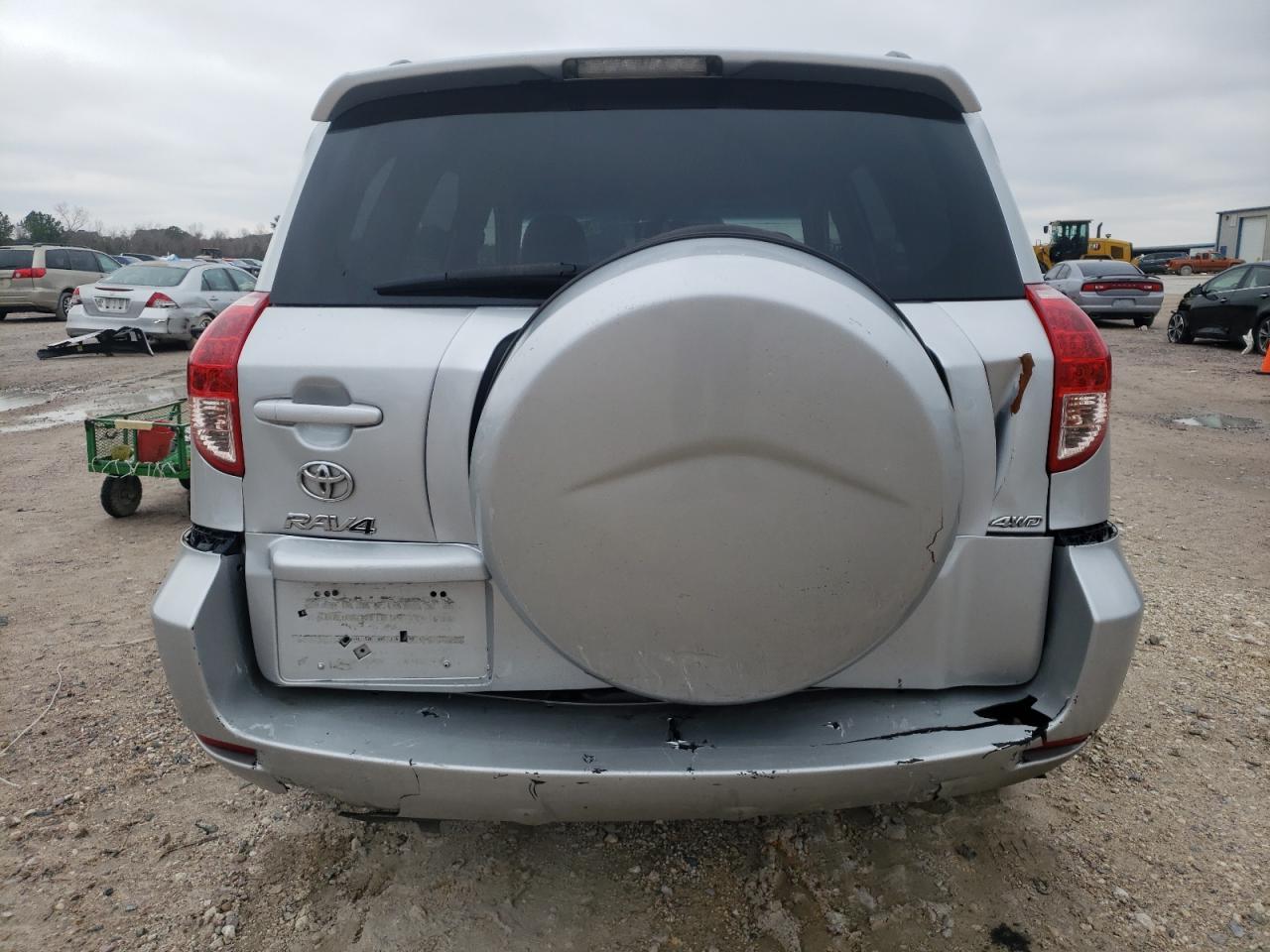 Photo 9 from auction – 2008 TOYOTA RAV4 with VIN JTMZD33V686077680