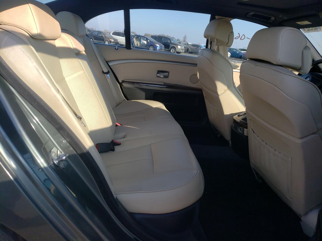 Photo 6 from auction – 2006 BMW 750 LI with VIN WBAHN83546DT38106