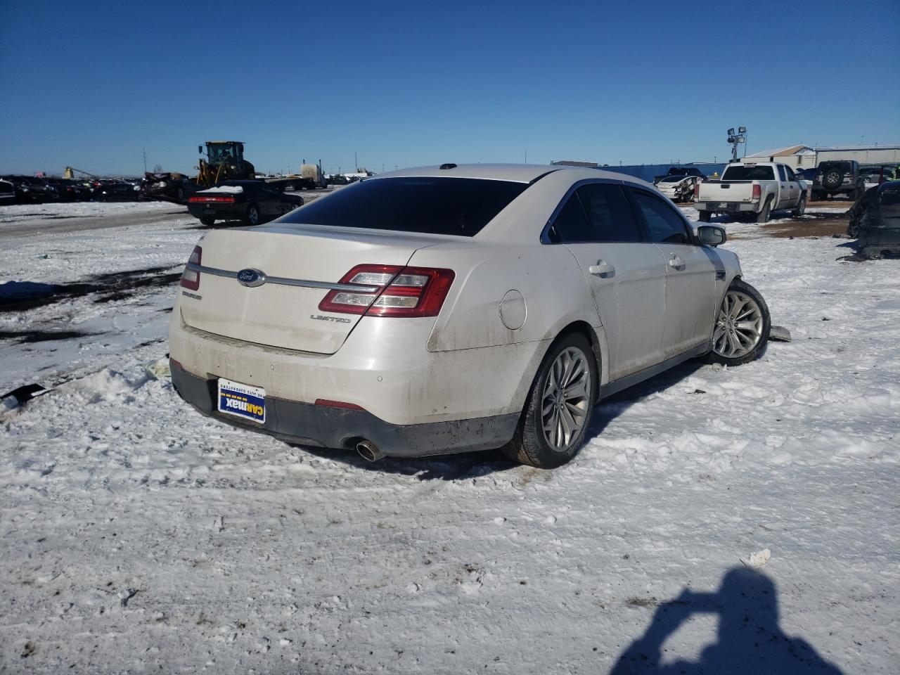 Photo 4 from auction – 2015 FORD TAURUS LIM with VIN 1FAHP2F87FG141483