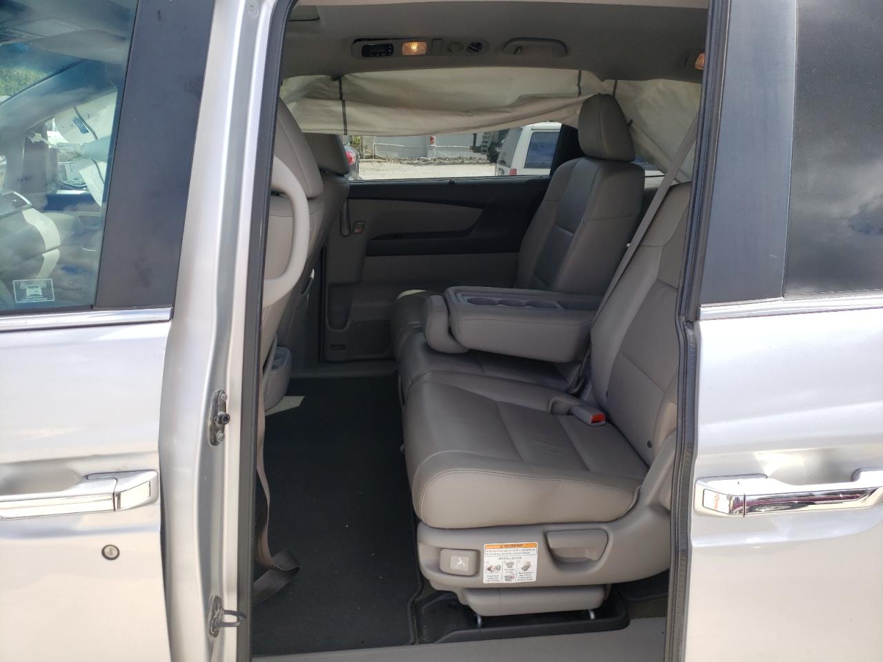 Photo 6 from auction – 2012 HONDA ODYSSEY EX with VIN 5FNRL5H69CB112435