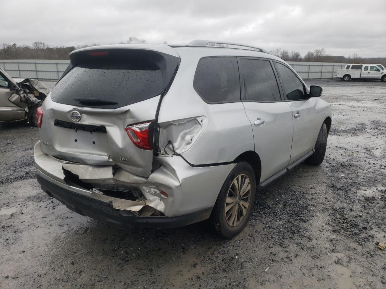 Photo 4 from auction – 2019 NISSAN PATHFINDER with VIN 5N1DR2MN2KC618197