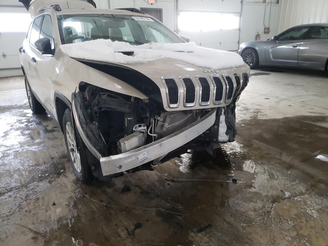 Photo 9 from auction – 2015 JEEP CHEROKEE S with VIN 1C4PJMAB4FW652094