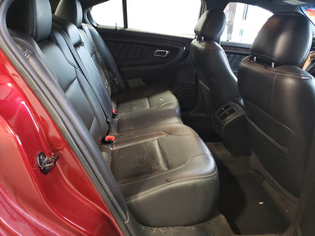 Photo 6 from auction – 2014 FORD TAURUS LIM with VIN 1FAHP2F82EG161851