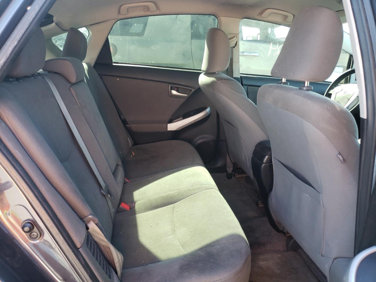 Photo 6 from auction – 2013 TOYOTA PRIUS with VIN JTDKN3DU9D1627837