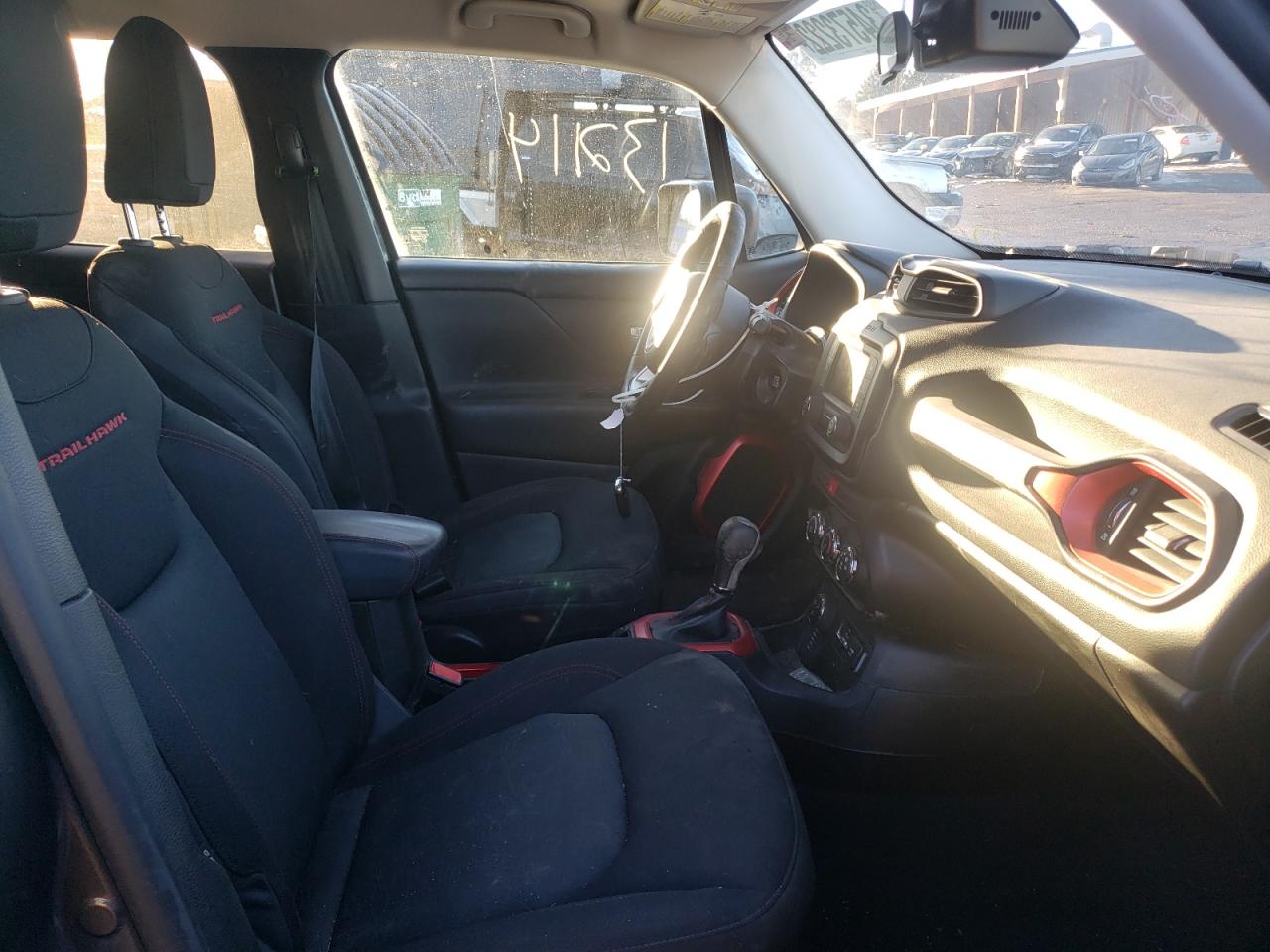 Photo 5 from auction – 2017 JEEP RENEGADE T with VIN ZACCJBCBXHPF28752