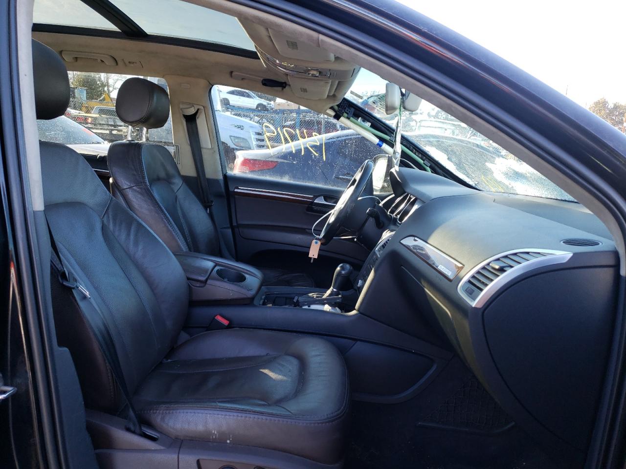 Photo 5 from auction – 2010 AUDI Q7 PRESTIG with VIN WA1VMAFE6AD005226