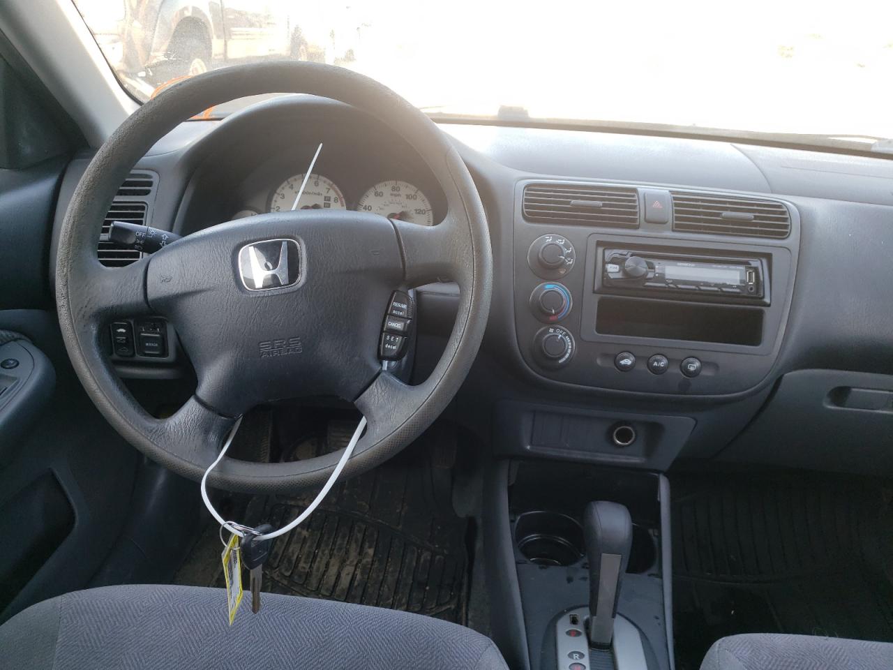Photo 9 from auction – 2002 HONDA CIVIC EX with VIN 1HGES26772L073949