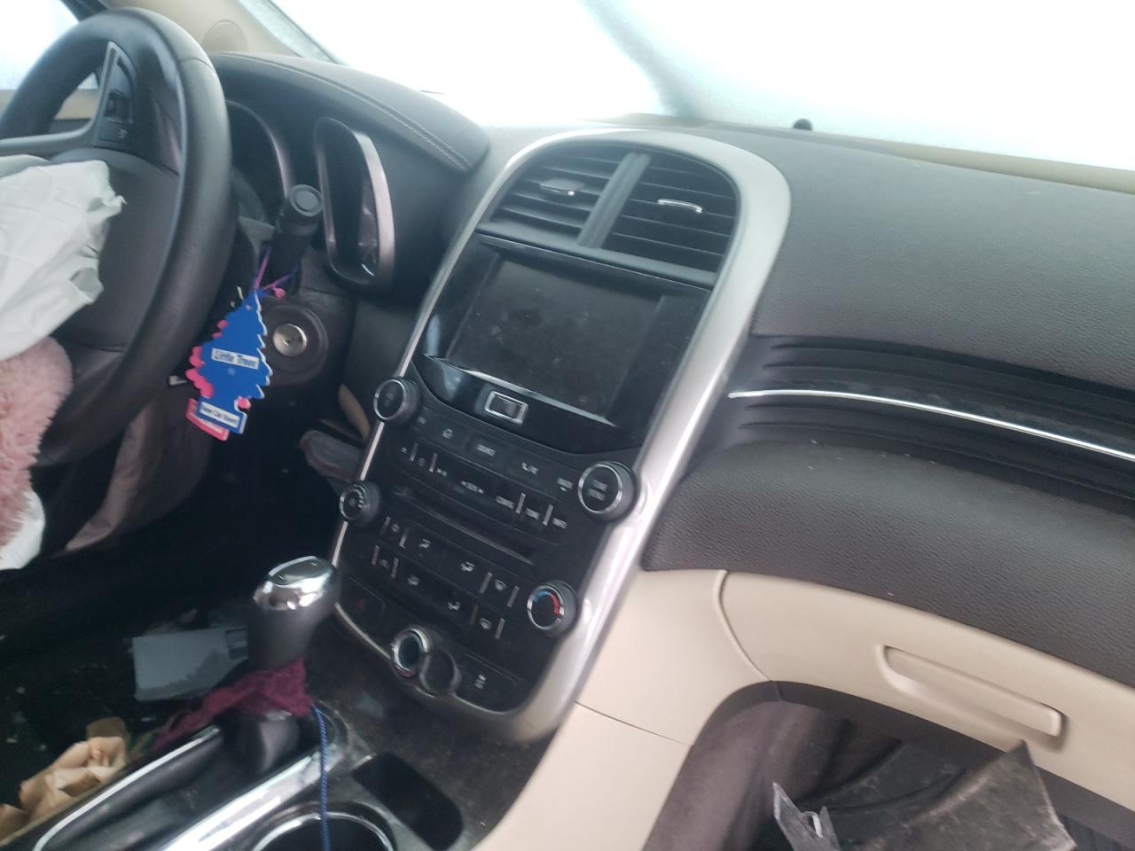 Photo 9 from auction – 2016 CHEVROLET MALIBU LIM with VIN 1G11C5SA7GF107254