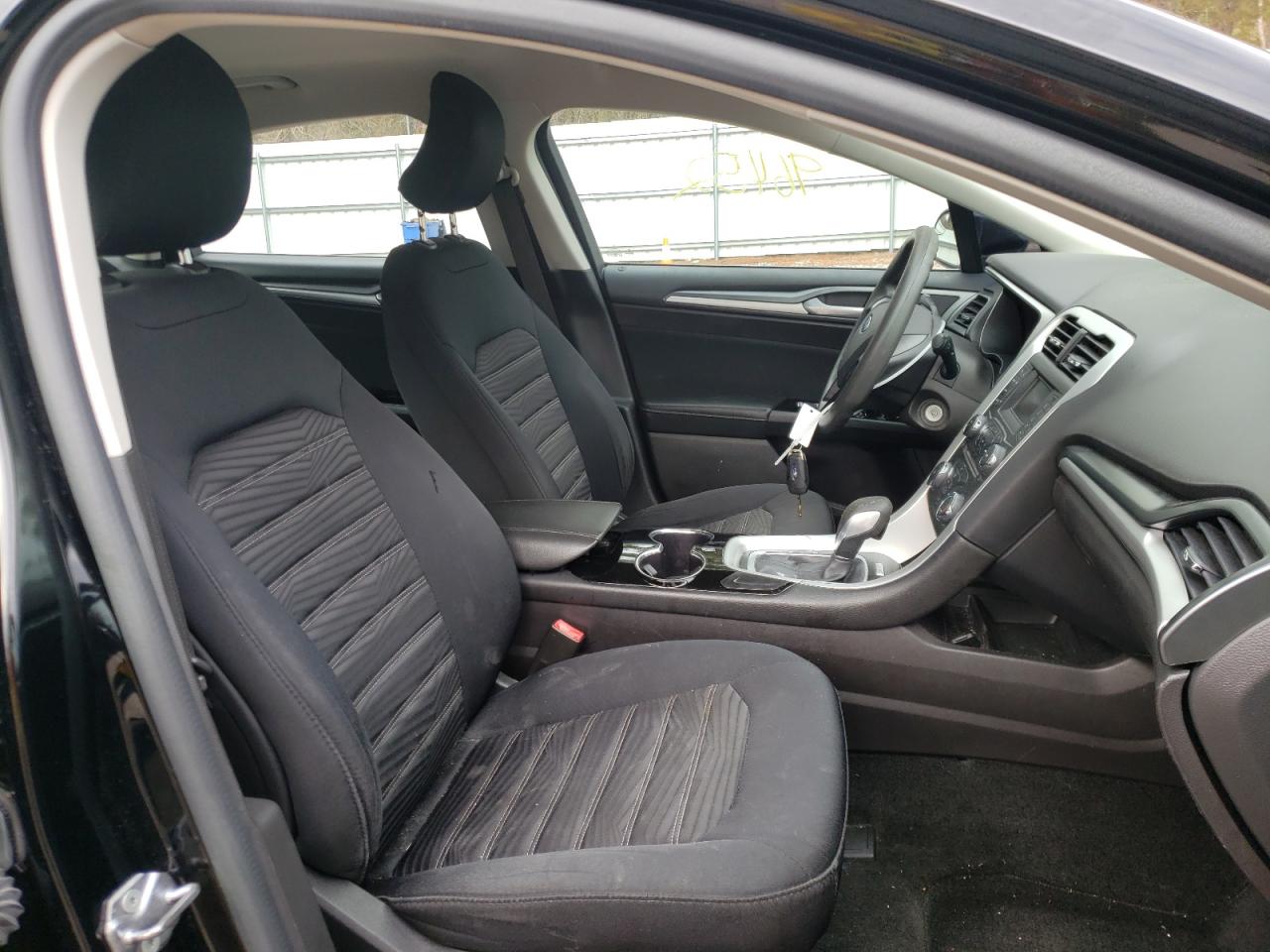 Photo 5 from auction – 2016 FORD FUSION SE with VIN 3FA6P0H72GR254090
