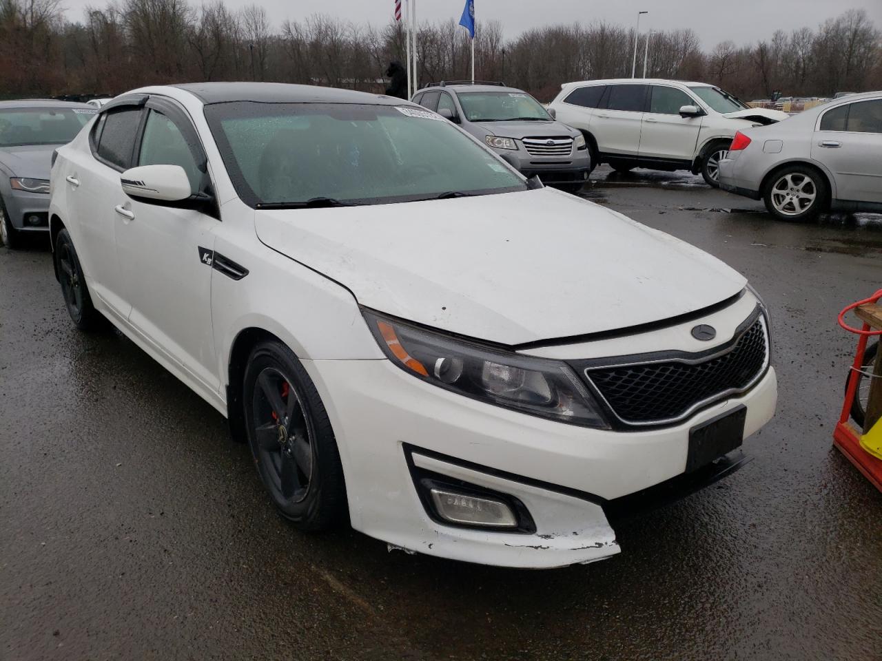 KIA OPTIMA LX 2015 with VIN 5XXGM4A71FG440872 - Photo from auction