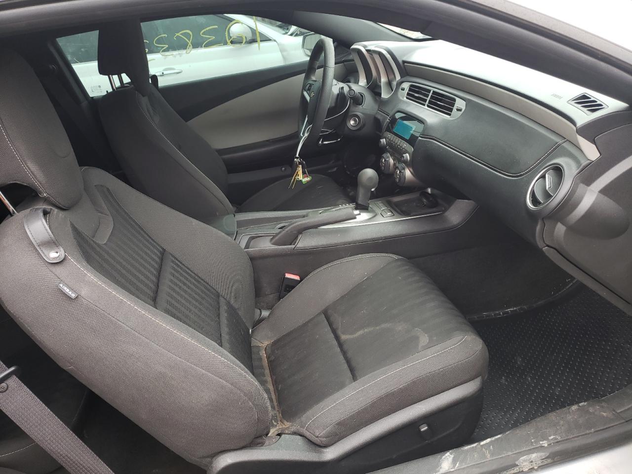 Photo 5 from auction – 2013 CHEVROLET CAMARO LS with VIN 2G1FA1E39D9244492