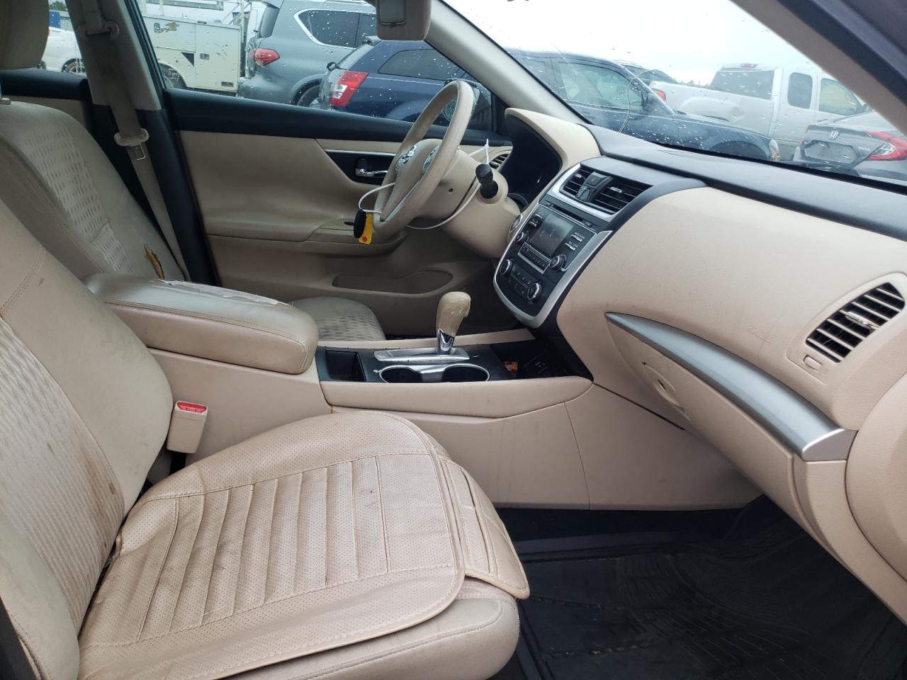 Photo 5 from auction – 2016 NISSAN ALTIMA 2.5 with VIN 1N4AL3AP6GN358232