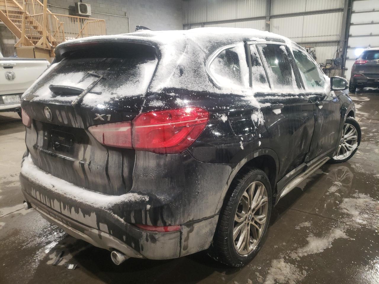 Photo 4 from auction – 2018 BMW X1 XDRIVE2 with VIN WBXHT3C37J5F92881