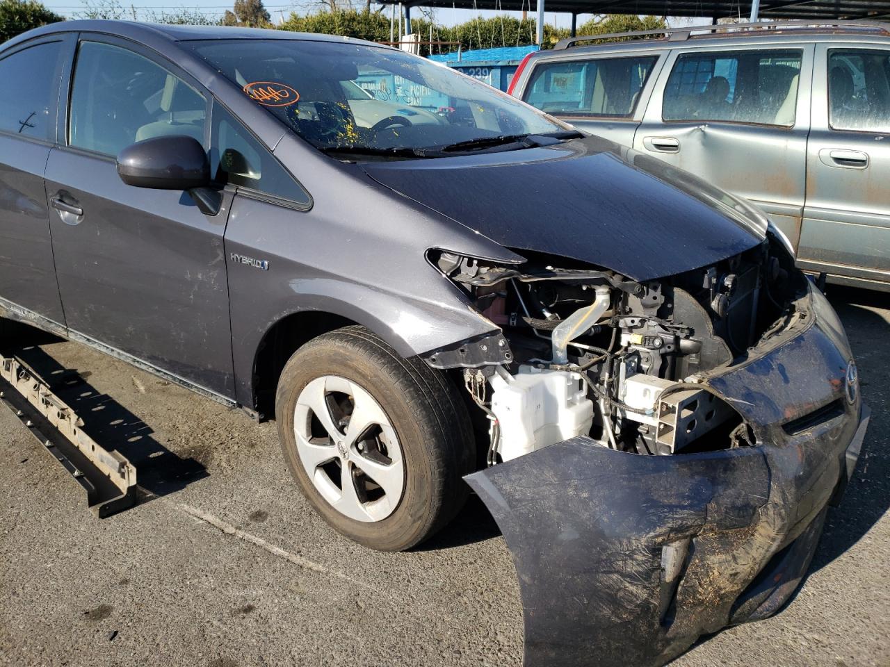 Photo 9 from auction – 2014 TOYOTA PRIUS with VIN JTDKN3DU5E1745241