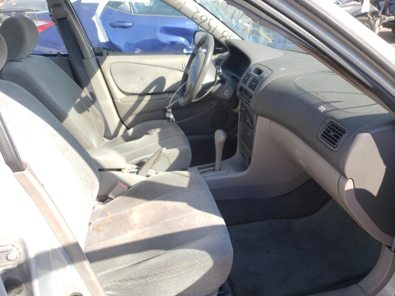 Photo 5 from auction – 2000 TOYOTA COROLLA VE with VIN 1NXBR12E5YZ404070