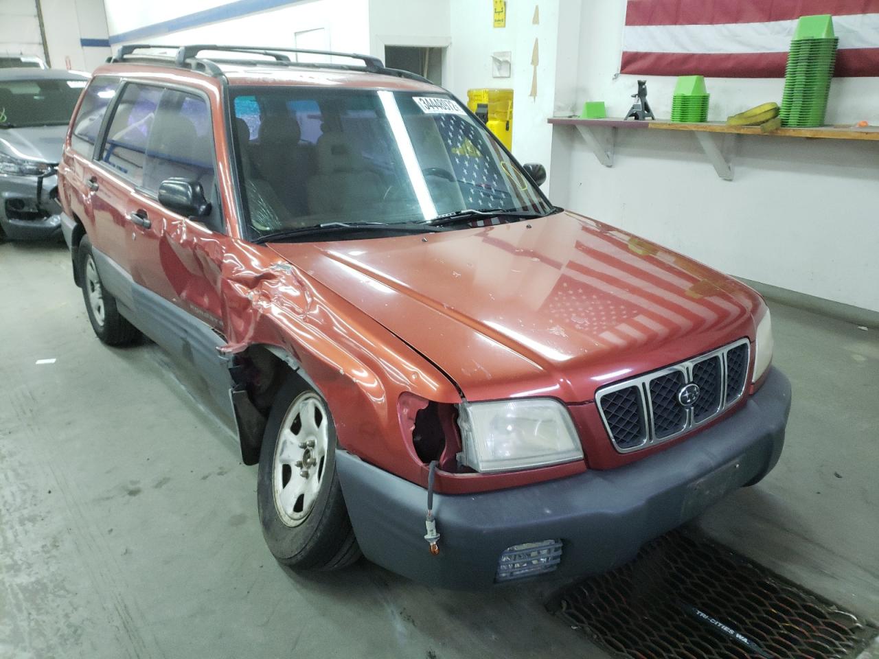 SUBARU FORESTER L 2001 with VIN JF1SF63521G719735 - Photo from auction