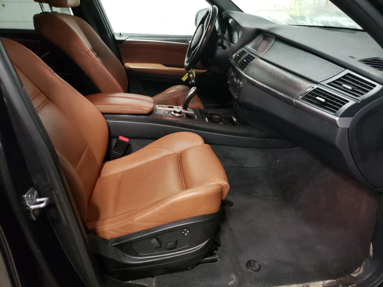 Photo 5 from auction – 2009 BMW X5 XDRIVE3 with VIN 5UXFE43539L272644