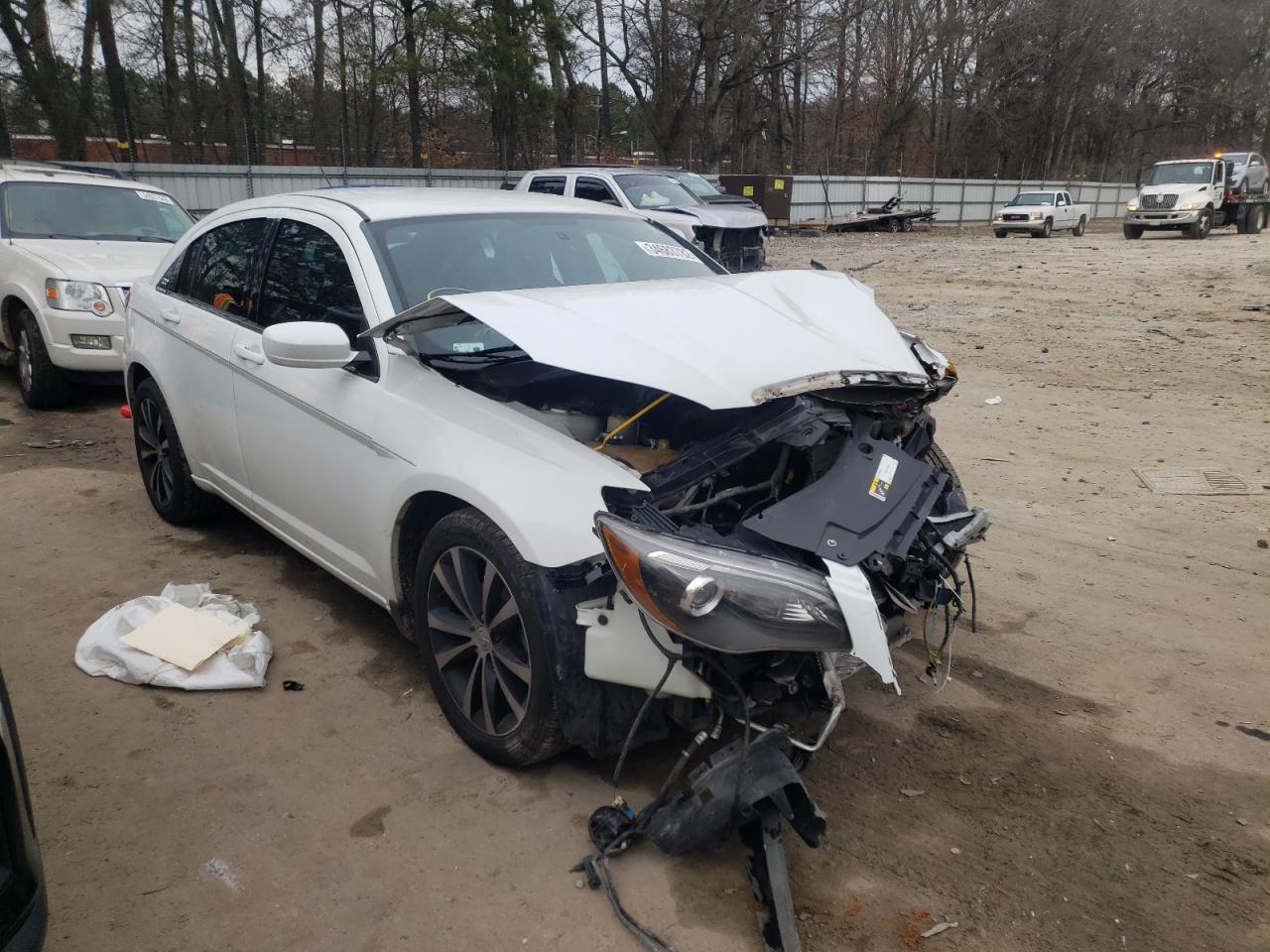 CHRYSLER 200 TOURIN 2013 with VIN 1C3CCBBG2DN744318 - Photo from auction