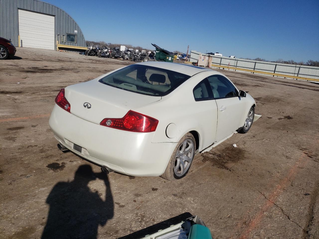 Photo 4 from auction – 2005 INFINITI G35 with VIN JNKCV54E25M405776