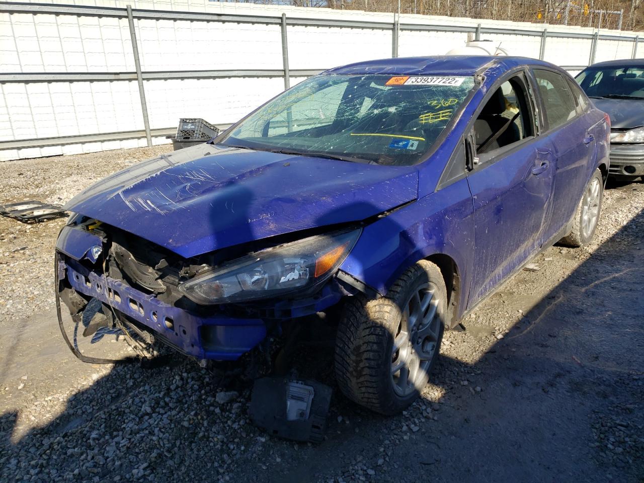 Photo 2 from auction – 2015 FORD FOCUS SE with VIN 1FADP3F29FL383800