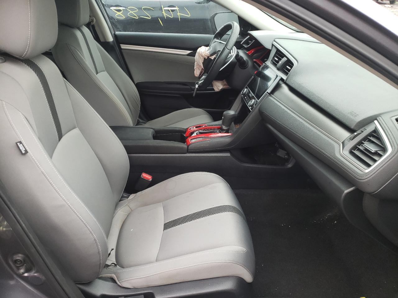 Photo 5 from auction – 2017 HONDA CIVIC EX with VIN 19XFC2F77HE216996