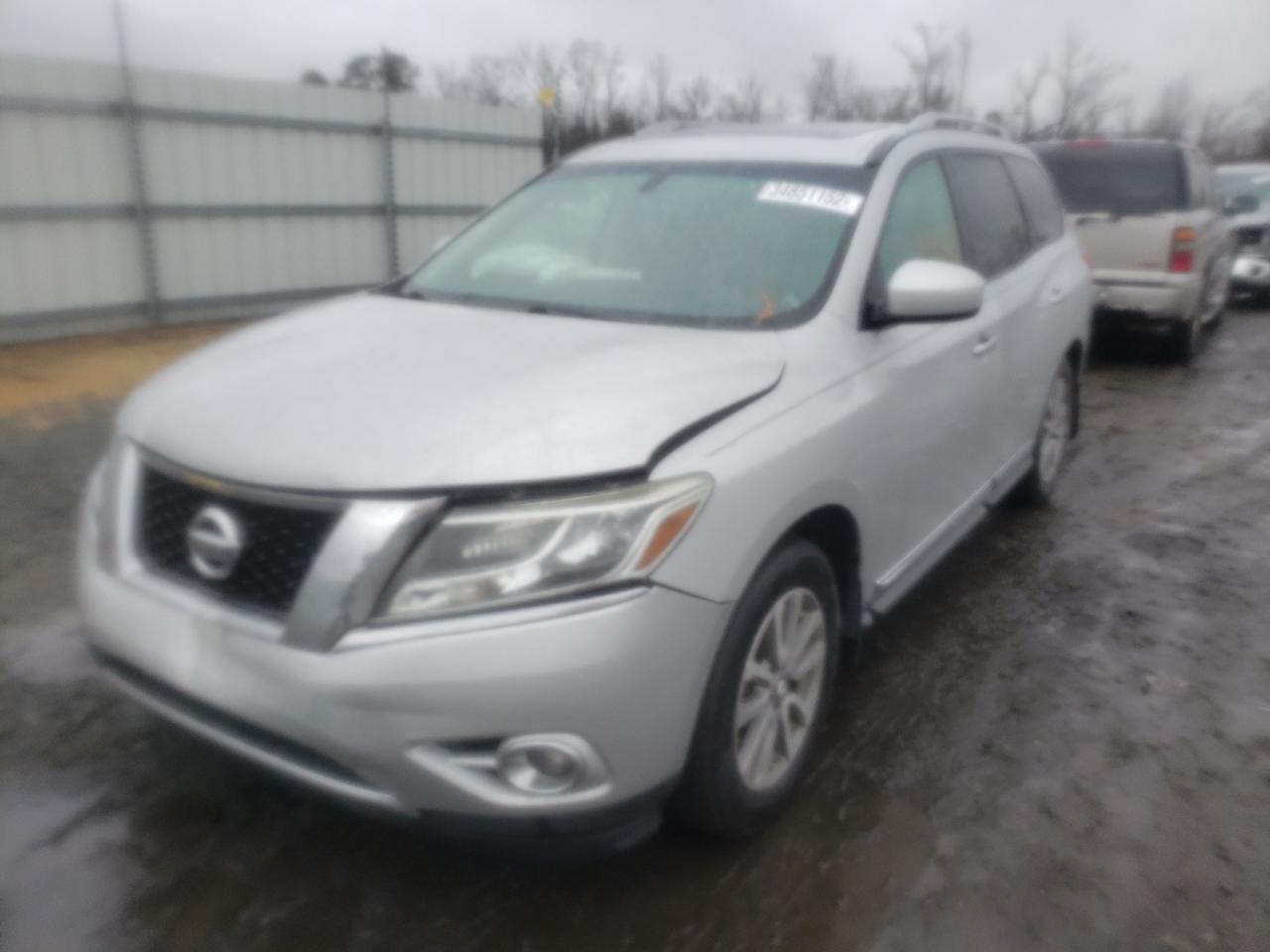 Photo 2 from auction – 2014 NISSAN PATHFINDER with VIN 5N1AR2MN5EC731343
