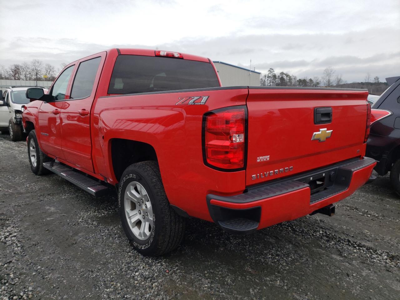 Photo 3 from auction – 2018 CHEVROLET SILVERADO with VIN 3GCUKREC6JG298456