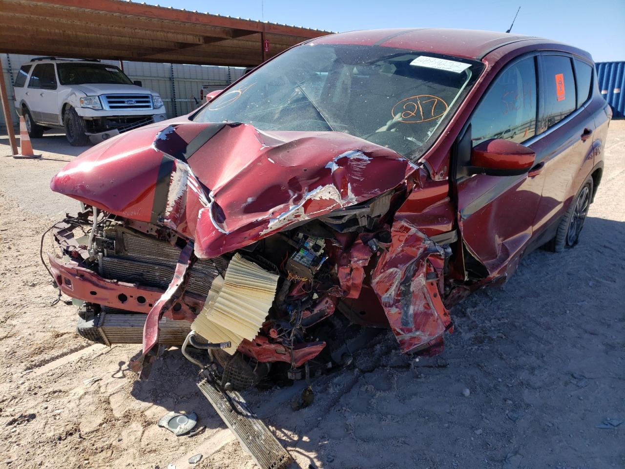 Photo 2 from auction – 2019 FORD ESCAPE SE with VIN 1FMCU0G90KUB12164