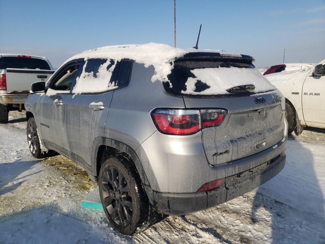 Photo 3 from auction – 2019 JEEP COMPASS LI with VIN 3C4NJDCB8KT761498