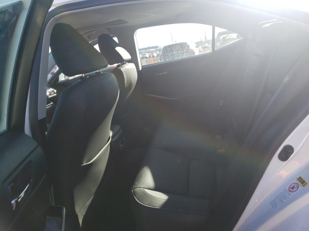 Photo 6 from auction – 2015 LEXUS IS 250 with VIN JTHCF1D22F5025604