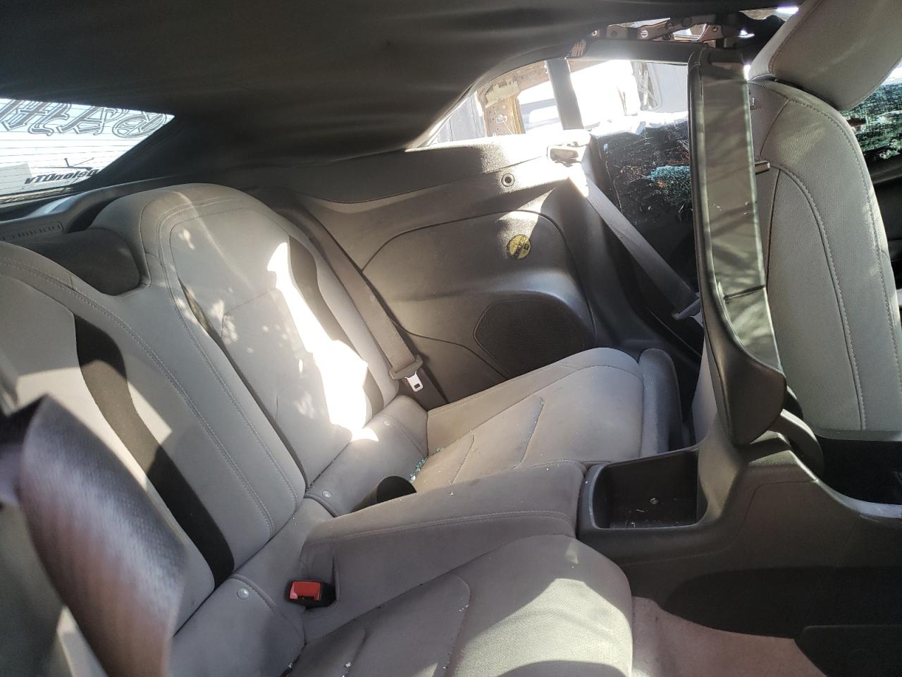 Photo 6 from auction – 2019 CHEVROLET CAMARO LS with VIN 1G1FB3DS2K0150558