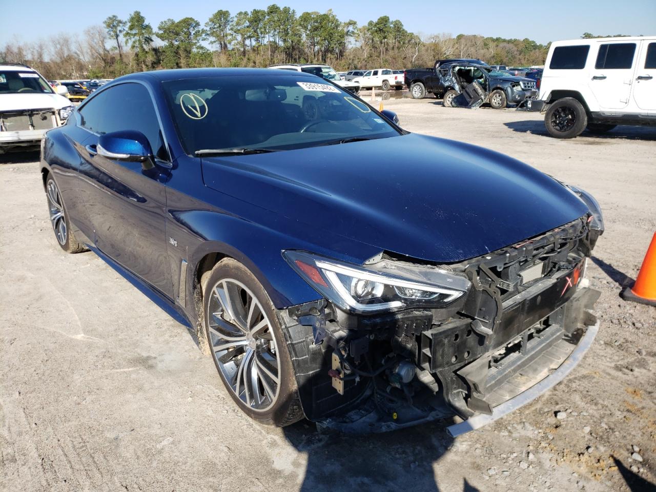 INFINITI Q60 PREMIU 2017 with VIN JN1EV7EK8HM360702 - Photo from auction