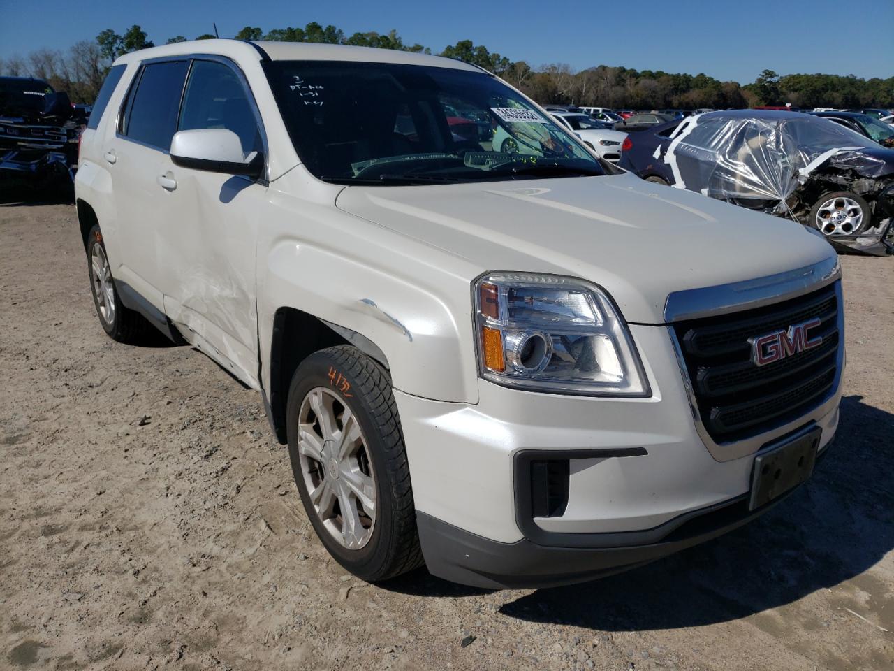 GMC TERRAIN SL 2017 with VIN 2GKFLSEK8H6294021 - Photo from auction