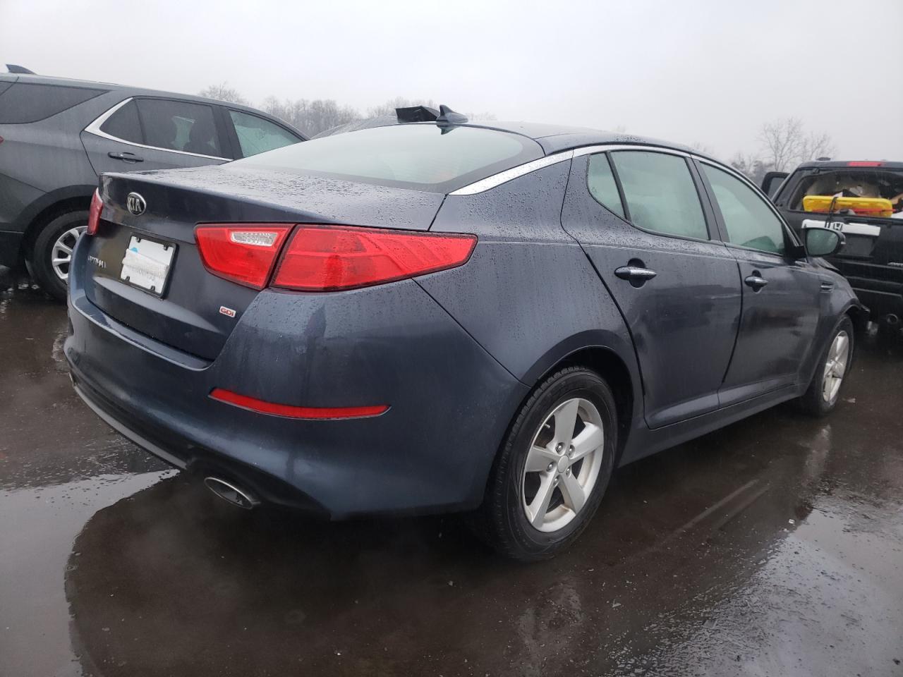 Photo 4 from auction – 2015 KIA OPTIMA LX with VIN 5XXGM4A79FG487289