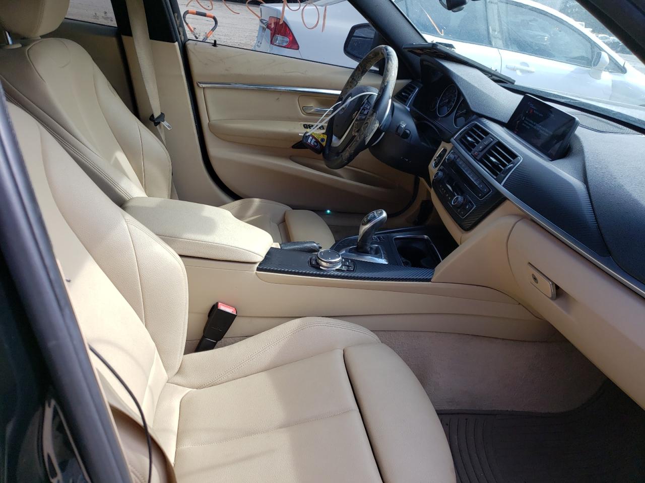 Photo 5 from auction – 2016 BMW 328I with VIN WBA8E9G59GNT83604