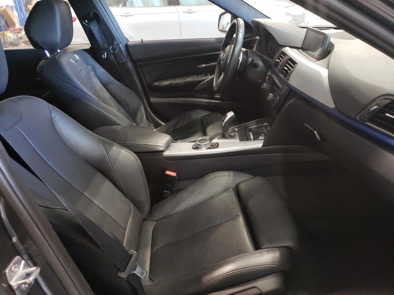 Photo 5 from auction – 2014 BMW 335 I with VIN WBA3A9G53ENS64000
