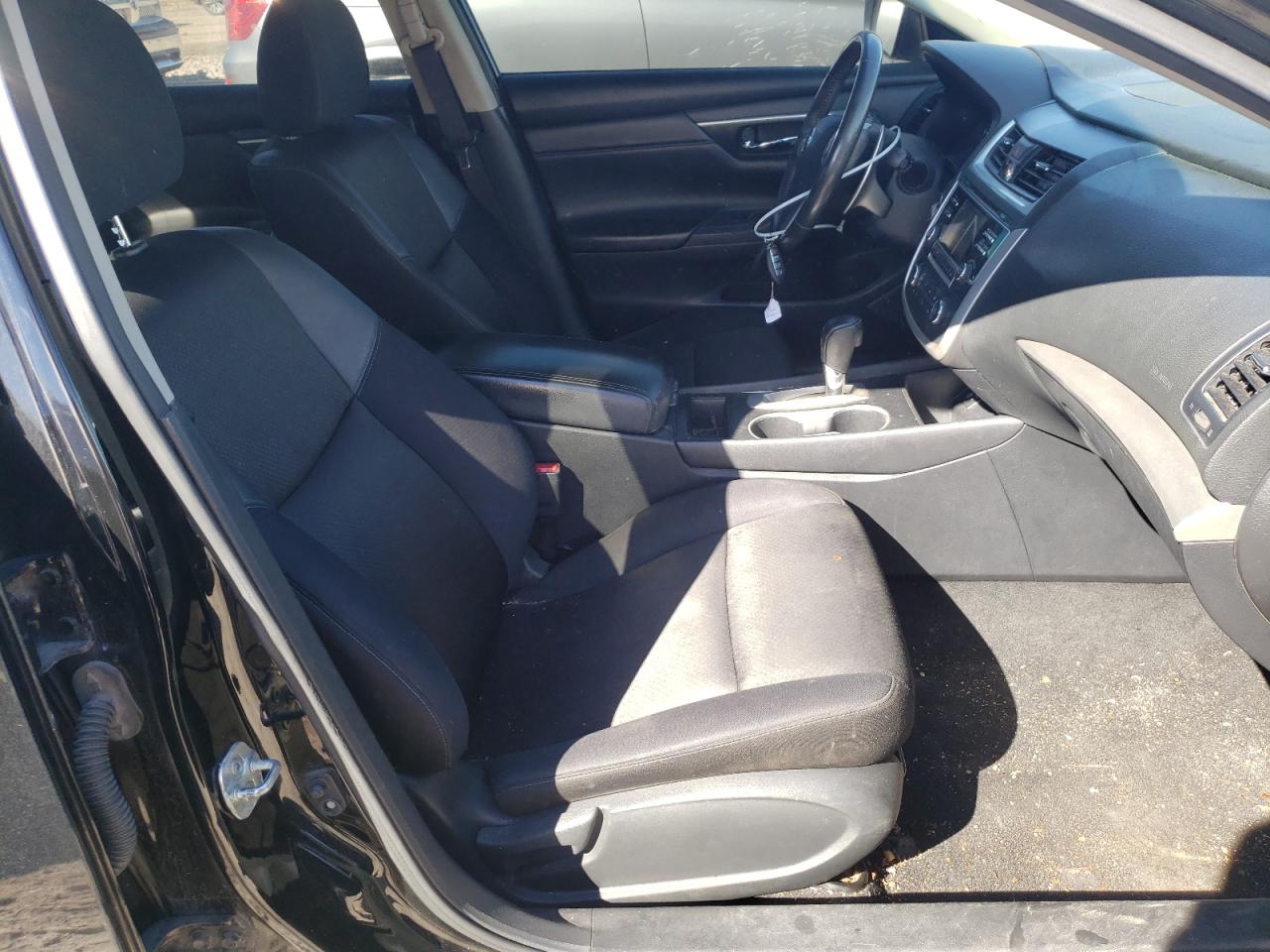 Photo 5 from auction – 2017 NISSAN ALTIMA 2.5 with VIN 1N4AL3AP8HC479535