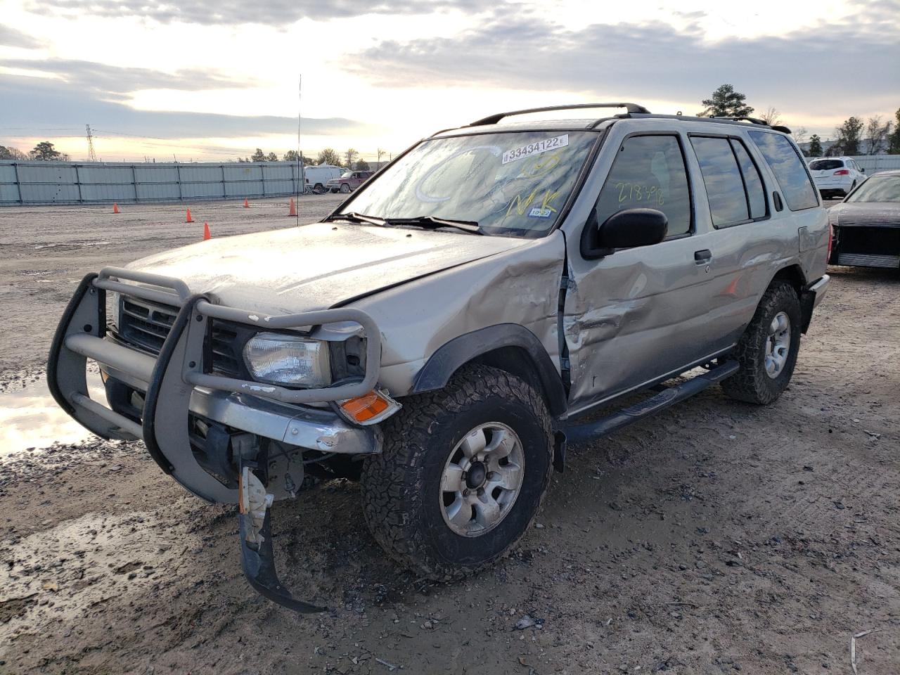 Photo 2 from auction – 1998 NISSAN PATHFINDER with VIN JN8AR05S0WW288150