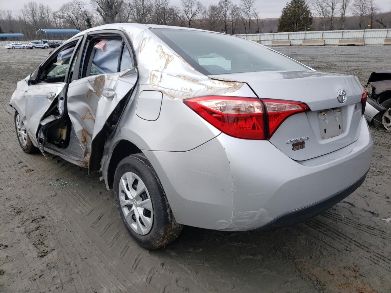 Photo 3 from auction – 2018 TOYOTA COROLLA L with VIN 5YFBURHEXJP743693