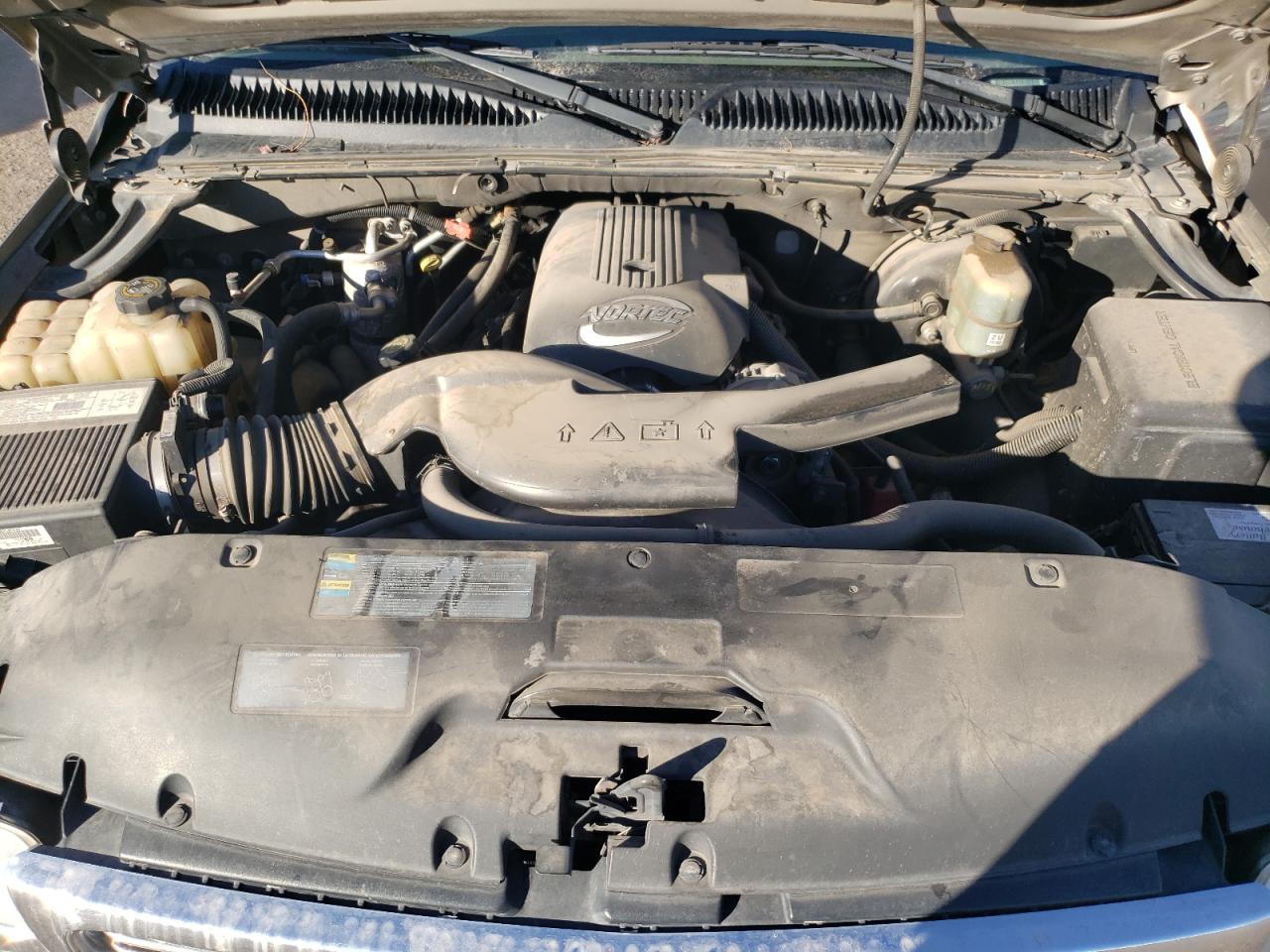 Photo 7 from auction – 2002 GMC YUKON with VIN 1GKEC13Z22R198080